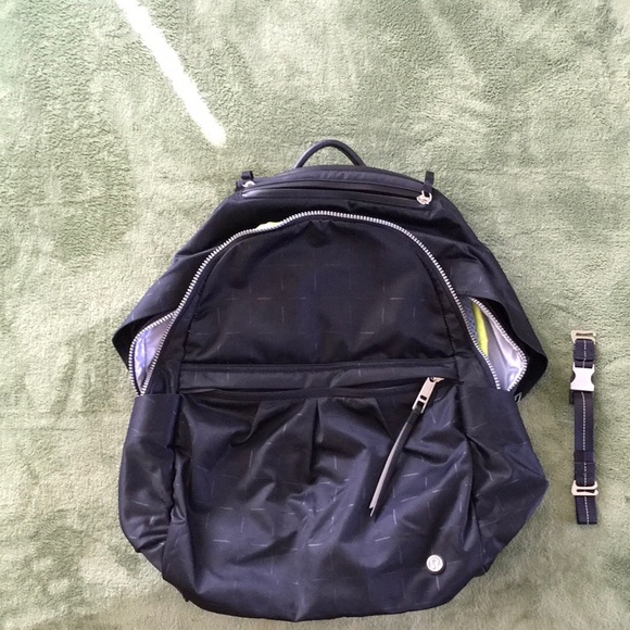 Lululemon Tiki Backpack - Picture 2 of 8